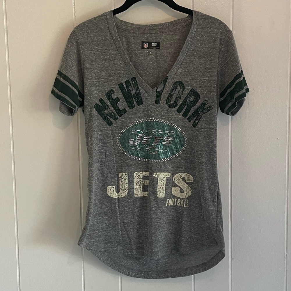 JETS t-shirt, v neck with rhinestones